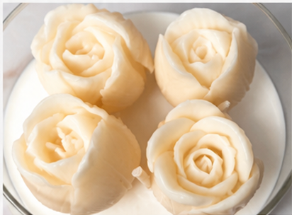 Velvet Bloom Luxury Candle (15.5 oz)