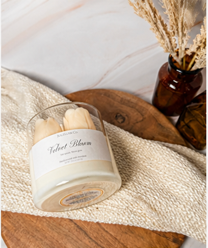Velvet Bloom Luxury Candle (15.5 oz)